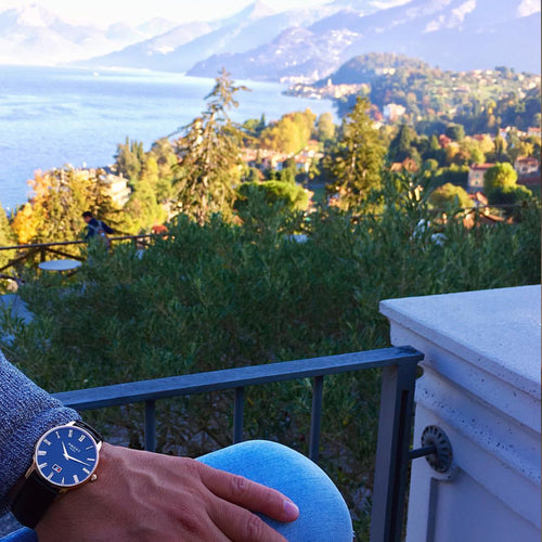 PARIS Watch